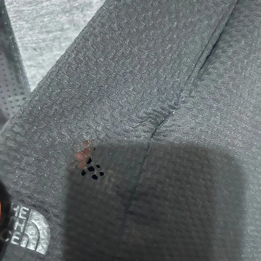 The North Face Womens M/M Black Gray Athletic Performance Short Sleeve Top Shirt - Picture 9 of 11